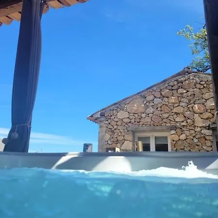 L'Antre Deux Pierres, Romantisme, Jacuzzi Exterieur, Plateau Dinatoire Bouyon Exterior photo