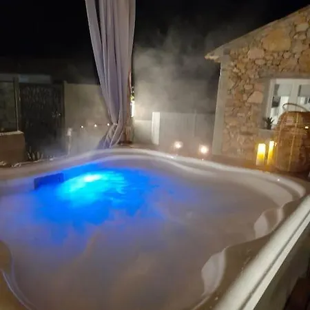 L'Antre Deux Pierres, Romantisme, Jacuzzi Exterieur, Plateau Dinatoire Bouyon Exterior photo